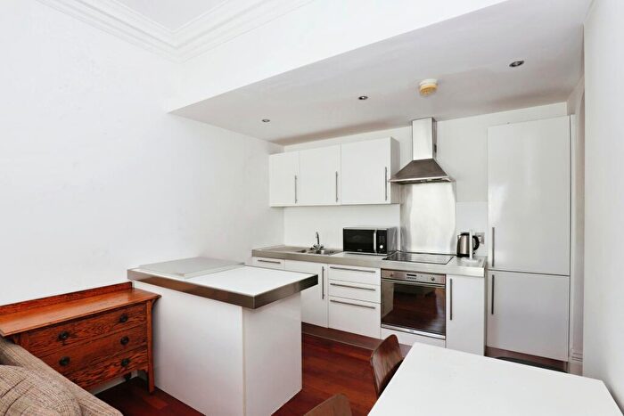 2 Bedroom Flat For Sale In Pinstone Street, Sheffield, South Yorkshire, S1