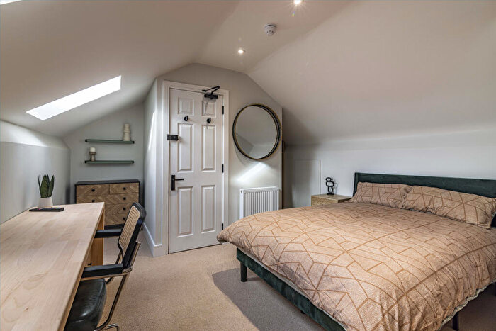 5 Bedroom Terraced House To Rent In Sewells Walk // Bed + Bath Student House // Aug, LN5