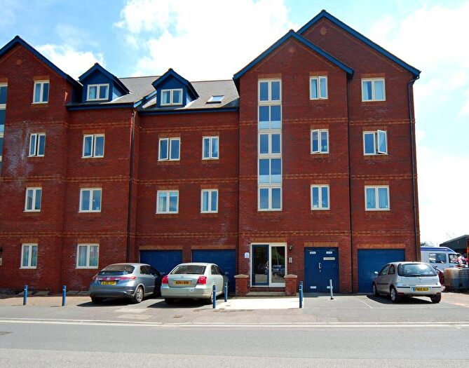 2 Bedroom Apartment To Rent In Havan Banks, Exeter, EX2