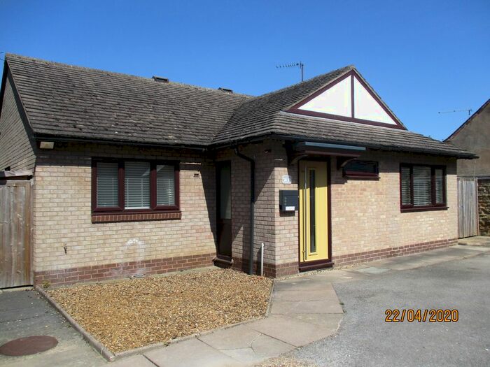 2 Bedroom Bungalow To Rent In John Street, Oakham, LE15
