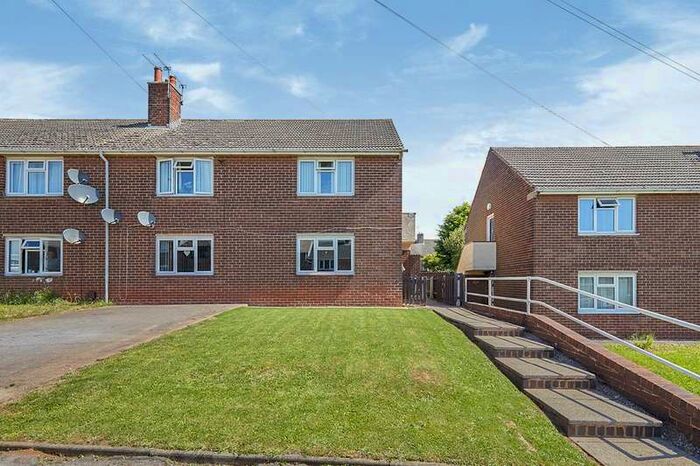 2 Bedroom Apartment To Rent In Brackenwood Road, Burton-on-trent, Staffordshire, DE15