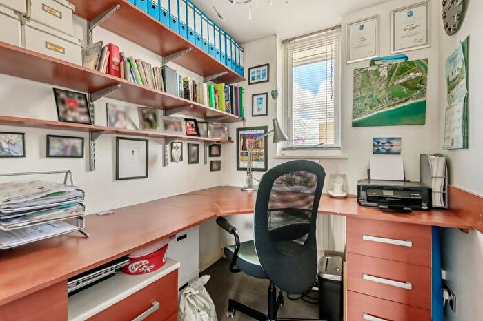 3 Bedroom End Of Terrace House For Sale In Brighton Road, Lancing, West Sussex, BN15