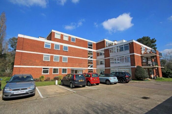 1 Bedroom Flat To Rent In Beaver Close, Hampton, TW12