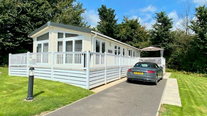 3 Bedroom Park Home For Sale In Ashford, EX31