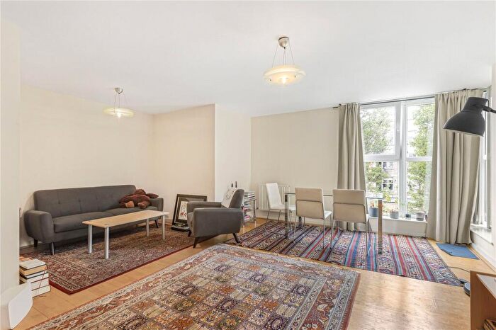 2 Bedroom Apartment To Rent In Seward Street, London, EC1V