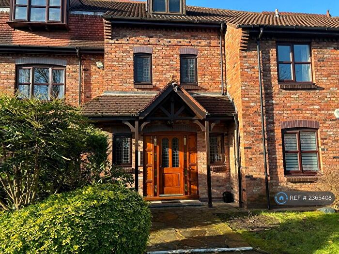 2 Bedroom Flat To Rent In Drayton Manor, Manchester, M20