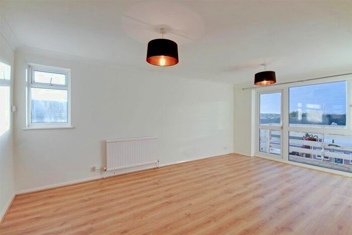 2 Bedroom Flat To Rent In St. Annes Gardens, Hassocks BN6