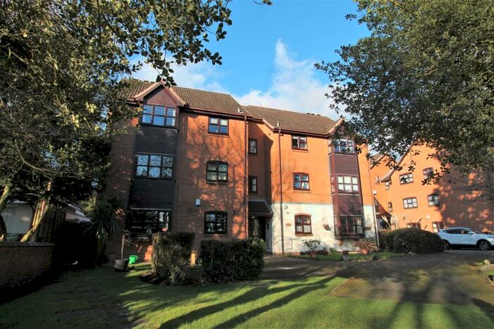 2 Bedroom Apartment To Rent In Redlake Road, Stourbridge, DY9