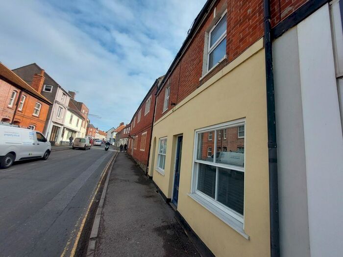 1 Bedroom Flat To Rent In High Street, Market Lavington, Devizes, SN10