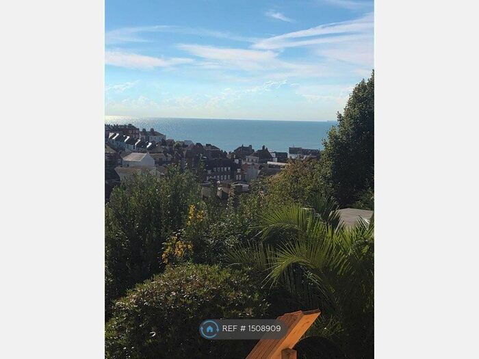 3 Bedroom Flat To Rent In Croft Road, Hastings, TN34