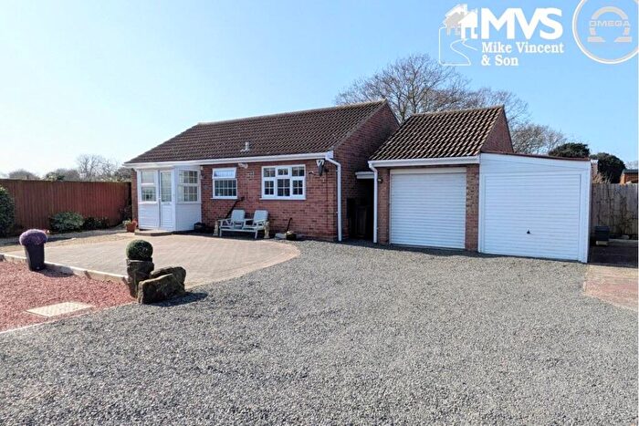 2 Bedroom Bungalow For Sale In Litchfield Close, Clacton-on-Sea, CO15