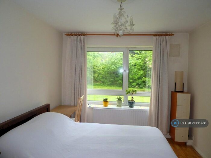 1 Bedroom Flat To Rent In Boundary Road, London, NW8