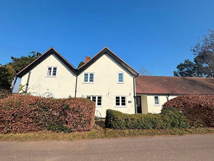 4 Bedroom Detached House To Rent In Bromsberrow Road, Gloucester, GL19