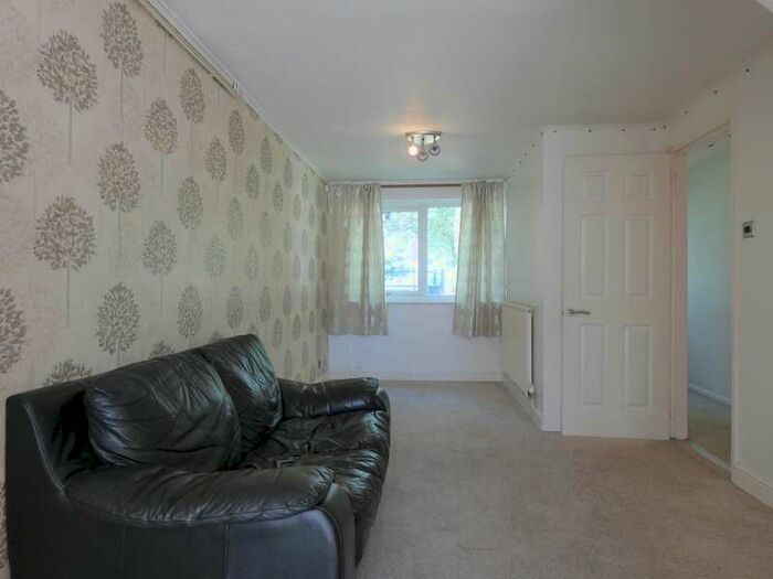 4 Bedroom Town House To Rent In Upper Temple Walk, Beaumont Leys