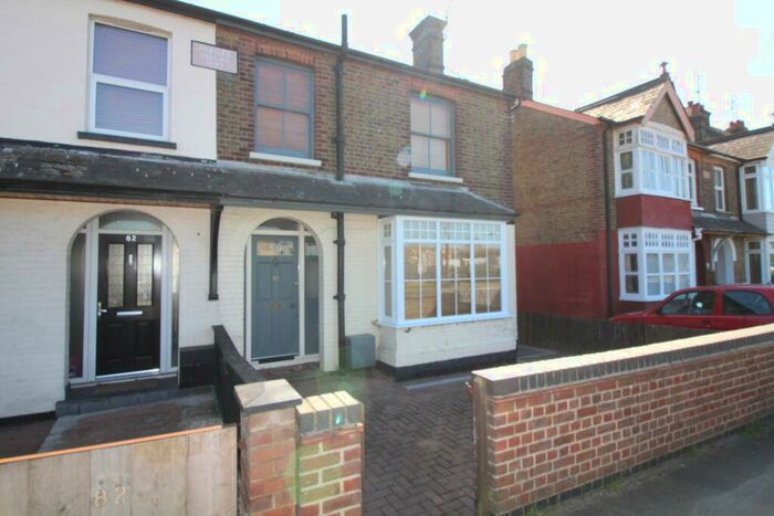 3 Bedroom Semi-Detached House To Rent In The Causeway, Maldon, CM9