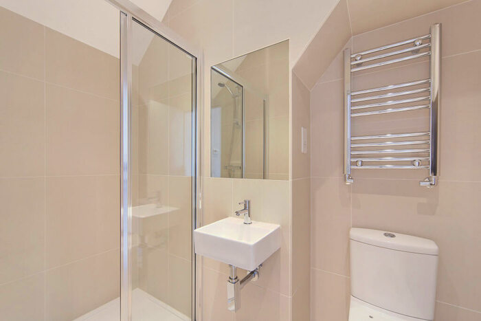 1 Bedroom Flat To Rent In Norwood Road, London, SE27
