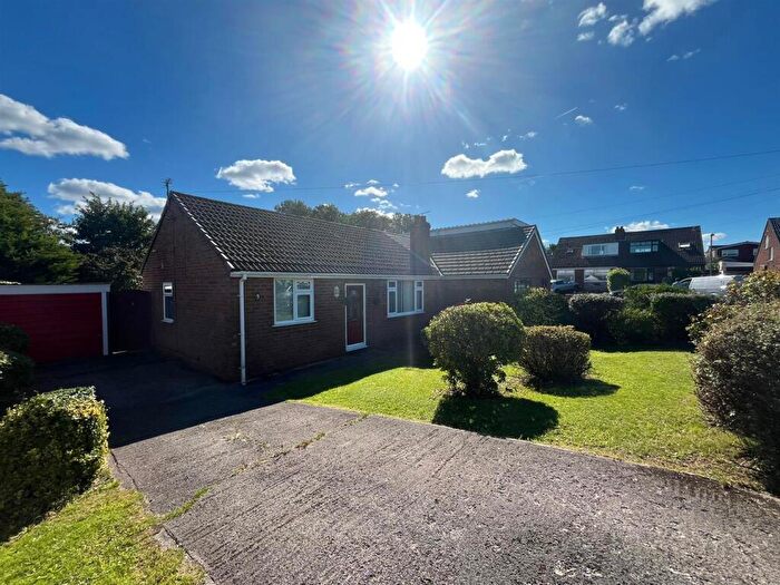 2 Bedroom Bungalow For Sale In Beverley Road, Bolton, BL3
