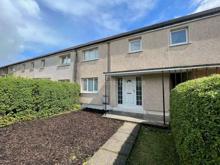 3 Bedroom House To Rent In Clippens Road, Linwood, PA3