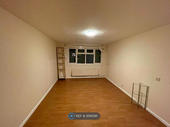 1 Bedroom Flat To Rent In Shoreham Close, Croydon, CR0