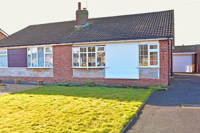 2 Bedroom Semi-Detached Bungalow To Rent In Beckwith Road, Harrogate, HG2