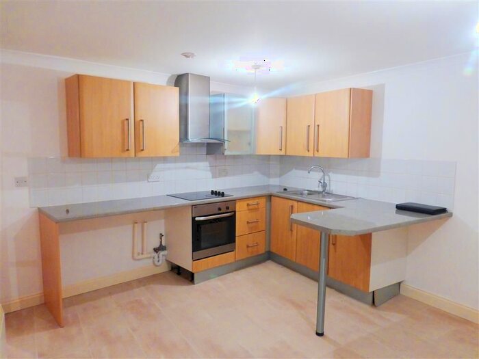 1 Bedroom Bungalow To Rent In Bitton Park Road, Teignmouth, TQ14