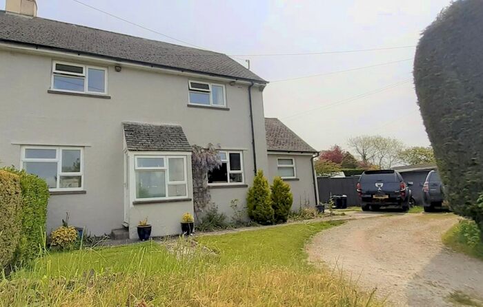 3 Bedroom Semi-Detached House For Sale In Green Banks, Trebullett, Launceston, PL15