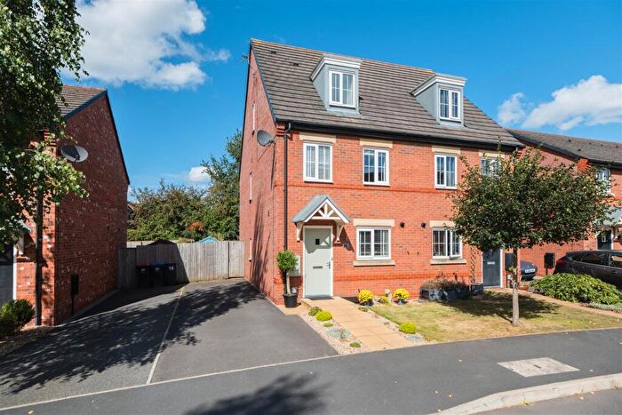 3 Bedroom Semi-Detached House For Sale In Sandstone Lane, Tarporley, CW6