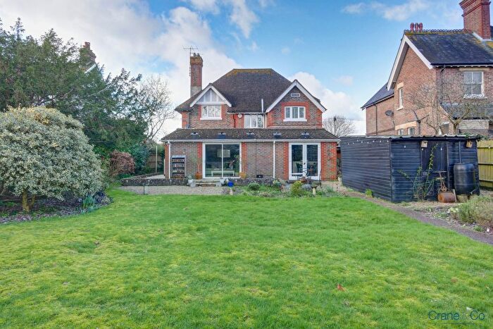 4 Bedroom Detached House For Sale In Ersham Road, Hailsham, BN27