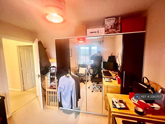 2 Bedroom Detached House To Rent In Malone Avenue, Swindon, SN25