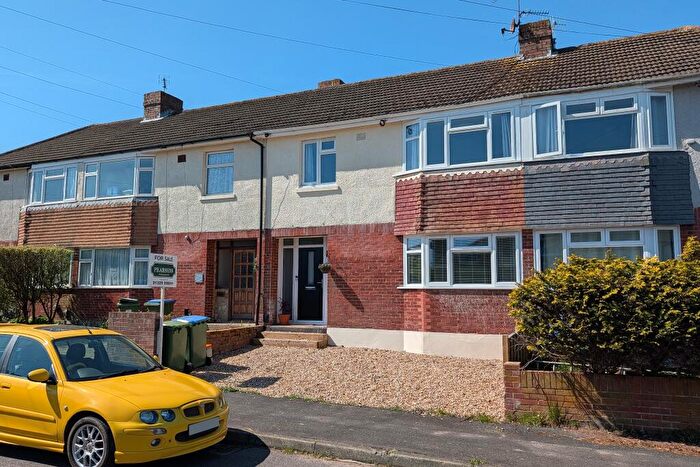 3 Bedroom Terraced House For Sale In Laburnum Road, Fareham, PO16