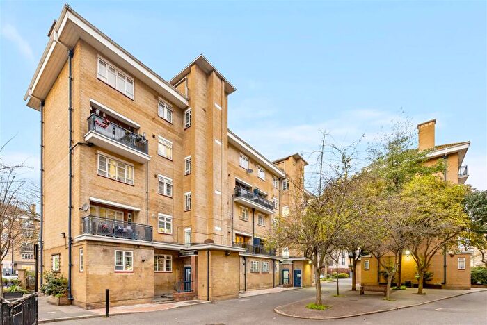 3 Bedroom Flat For Sale In Church Street Estate, NW8