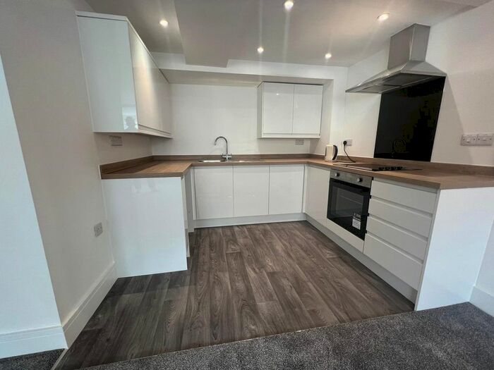 2 Bedroom Flat To Rent In Maltsters Court, Clyst St. Mary, Exeter, EX5