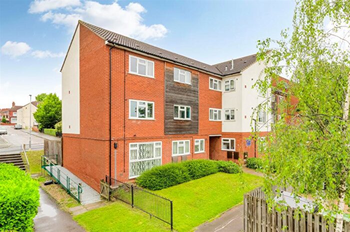 2 Bedroom Flat For Sale In Townsend Close, Wellingborough, NN8