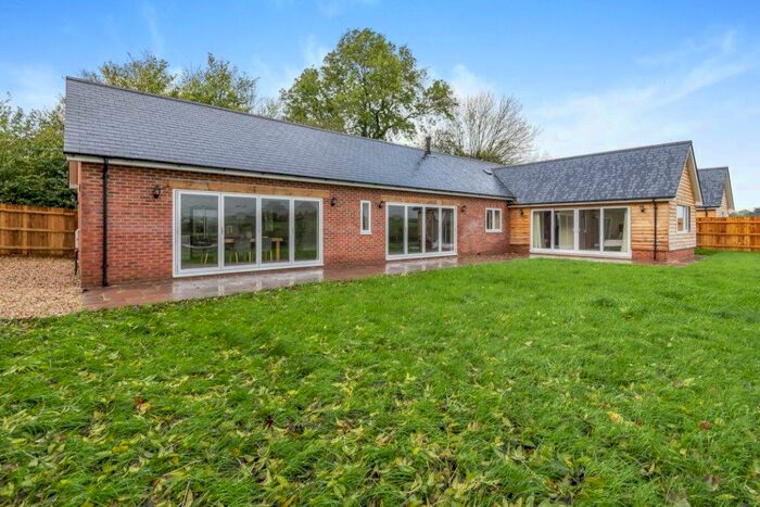 3 Bedroom Bungalow For Sale In Zoar Lane, Fifehead St. Quintin, Sturminster Newton, Dorset, DT10