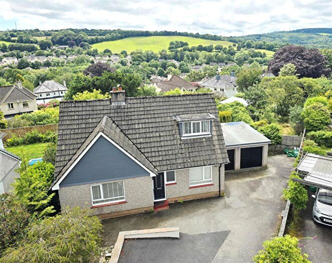 4 Bedroom House For Sale In Priory Close, Tavistock, PL19