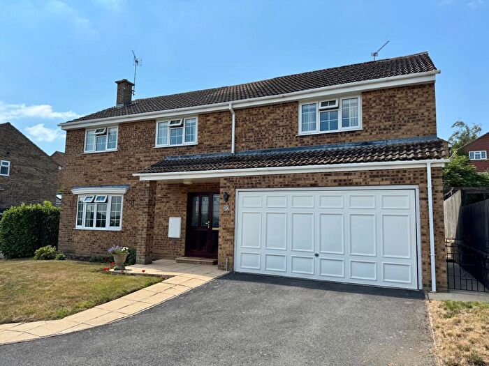 4 Bedroom Detached House For Sale In Biddel Springs, Highworth, Swindon, SN6