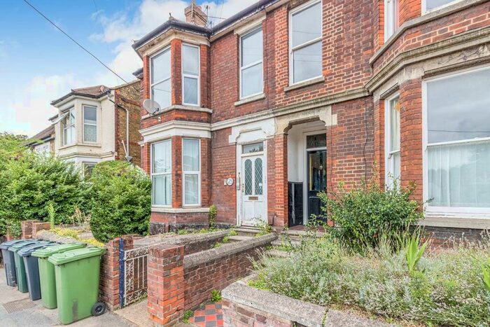 1 Bedroom Flat To Rent In Hayle Road, Maidstone, Kent, ME15