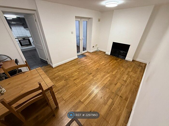 1 Bedroom Flat To Rent In Eversholt Street, London, NW1