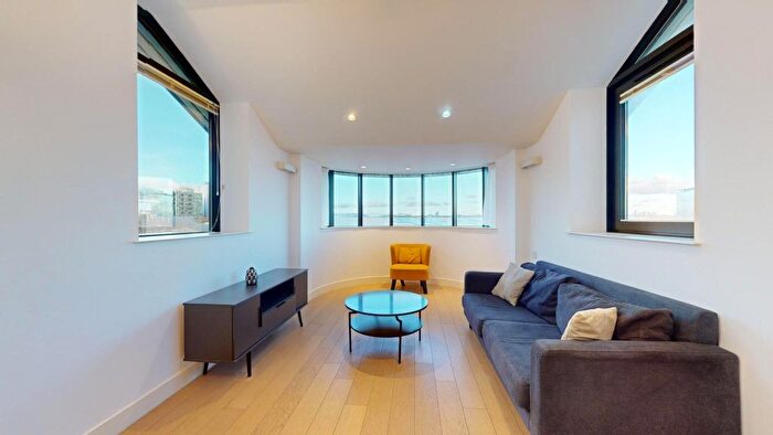 1 Bedroom Flat To Rent In New Horizons Court, Brentford, TW8