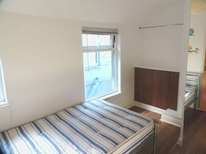 1 Bedroom Studio To Rent In Crwys Road, Cardiff, CF24