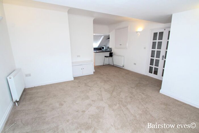 1 Bedroom Flat To Rent In Bridge Parade, Croydon, CR0