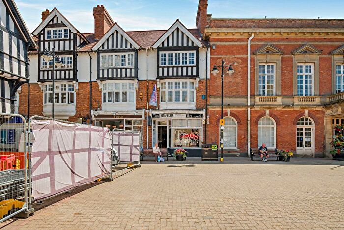 4 Bedroom Flat For Sale In Market Place, Evesham, WR11