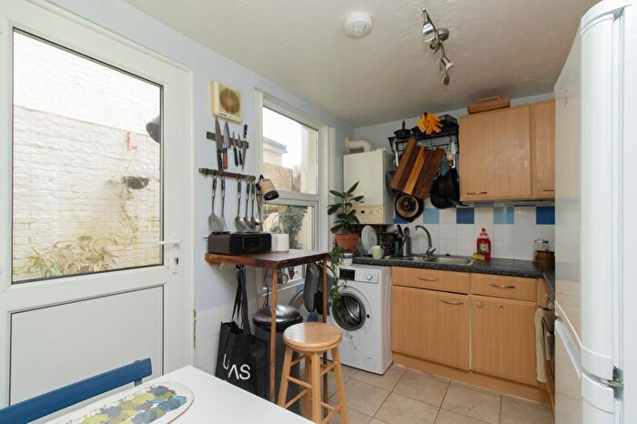 1 Bedroom Flat For Sale In Godwin Road, Cliftonville, CT9