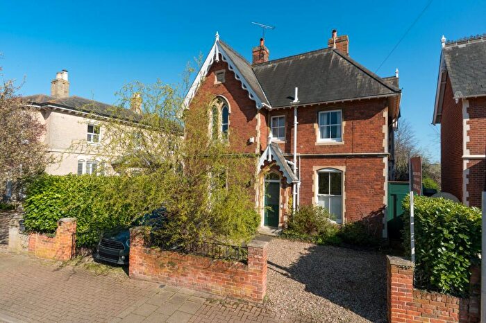 3 Bedroom Detached House For Sale In Oxford Road, Lexden, Colchester, Essex, CO3