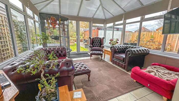 4 Bedroom Detached House For Sale In The Long Shoot, Nuneaton, CV11