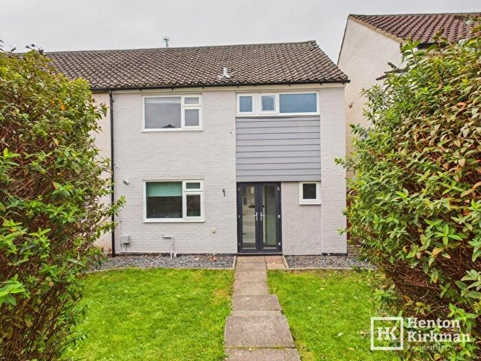 3 Bedroom Terraced House For Sale In Salesbury Drive, Billericay, Essex, CM11