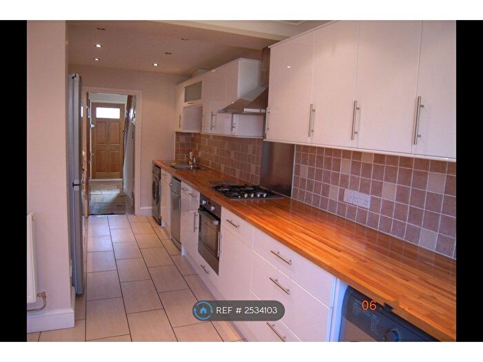 3 Bedroom End Of Terrace House To Rent In Forest Hill, London, SE23