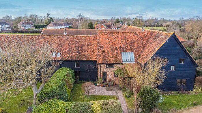 3 Bedroom Barn Conversion For Sale In New Road, Wilstone, Tring, HP23