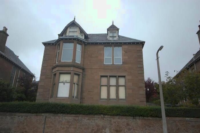 2 Bedroom Flat To Rent In Scotswood Terrace, Dundee, DD2