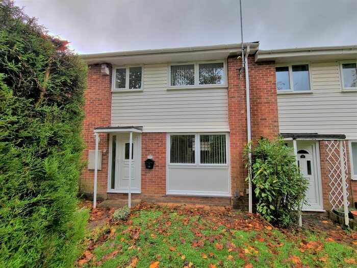 3 Bedroom Terraced House To Rent In Melville Close, Southampton, SO16